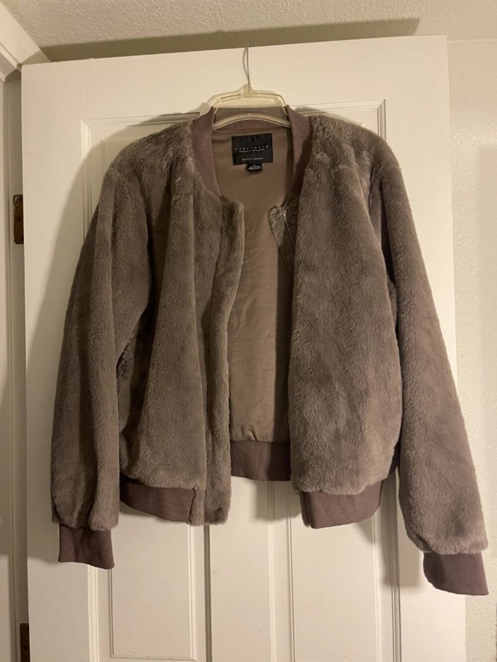 Sanctuary tan fur bomber jacket size L EUC soft girl boho cozy neutral